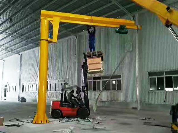 懸臂吊廠(chǎng)家,懸臂吊安裝注意事項(xiàng)